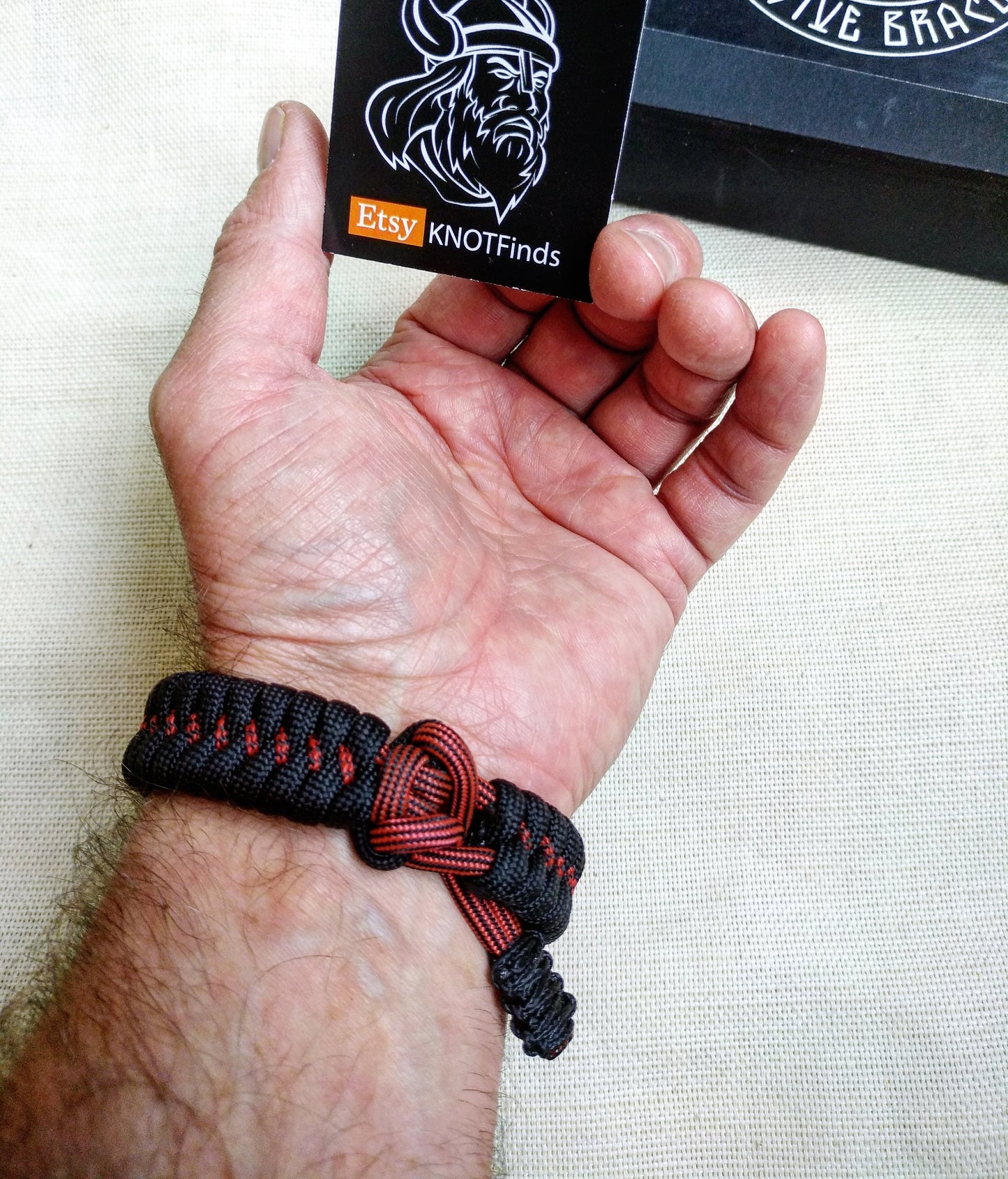 Paracord bracelet made of Mad Max paracord, Army style, a great gift for men.