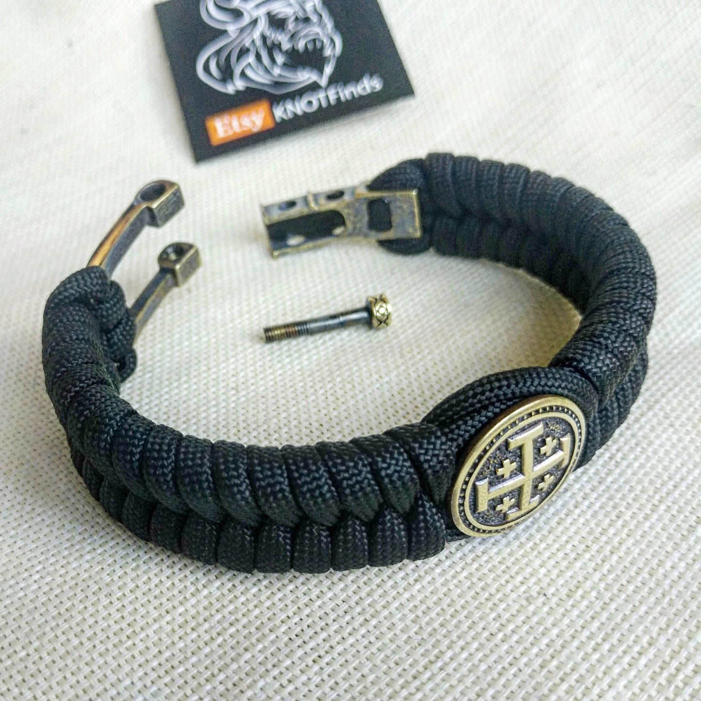Paracord bracelet "JERUSALEM CROSS". The original brutal bracelet made of Celtic knots and beads. Scandinavian style.