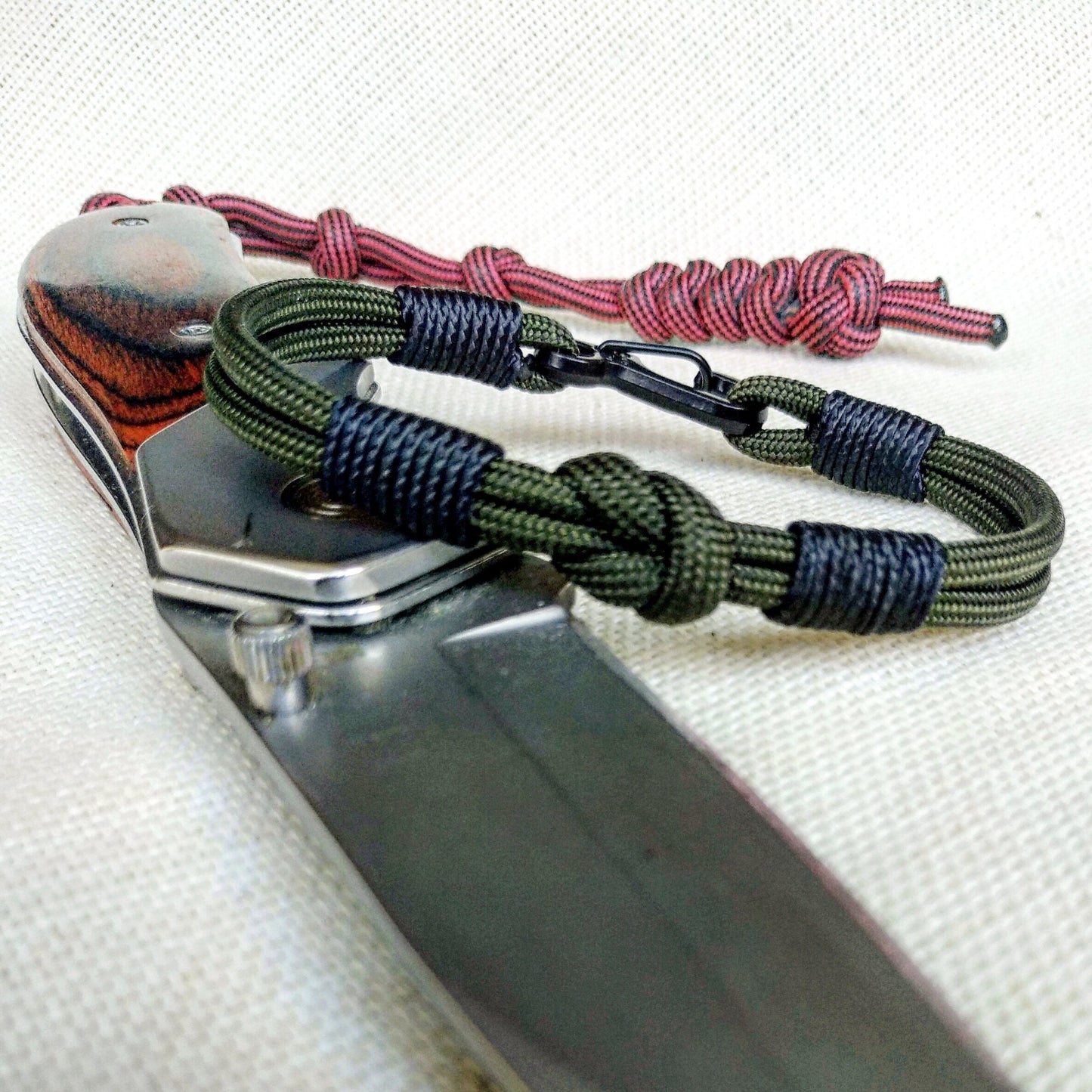 Unloading camp bangle. Thin military bracelet. Bangle rope. Army style.