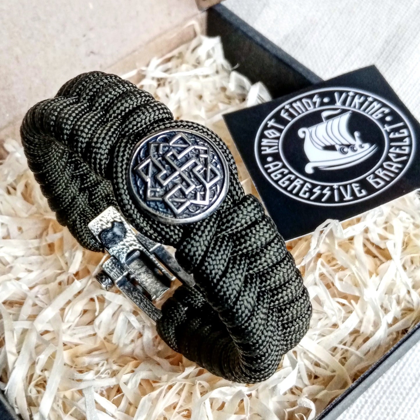 Paracord green olive bracelet "VALKYRIE". The original brutal bracelet made of Celtic knots and beads. Nordic bangle.