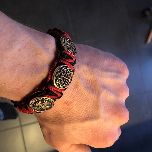 Paracord bracelet / Viking bracelet / Scandinavian jewelry / gift for him / parachute cord / viking cuff