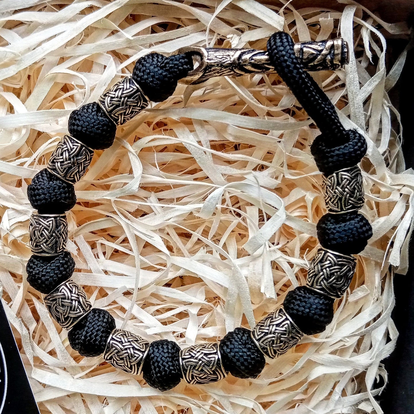 Black Viking bracelet. Paracord bangle. Scandinavian jewelry. Mens style.