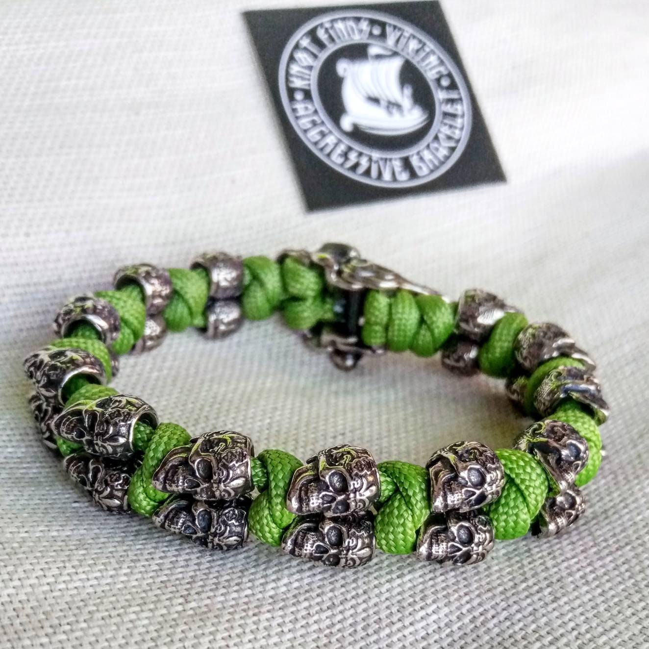 Paracord bracelet. Green mint Skull. Viking style. Scandinavian jewelry Gift for Halloween Aggressive bracelet with you for every day carry.