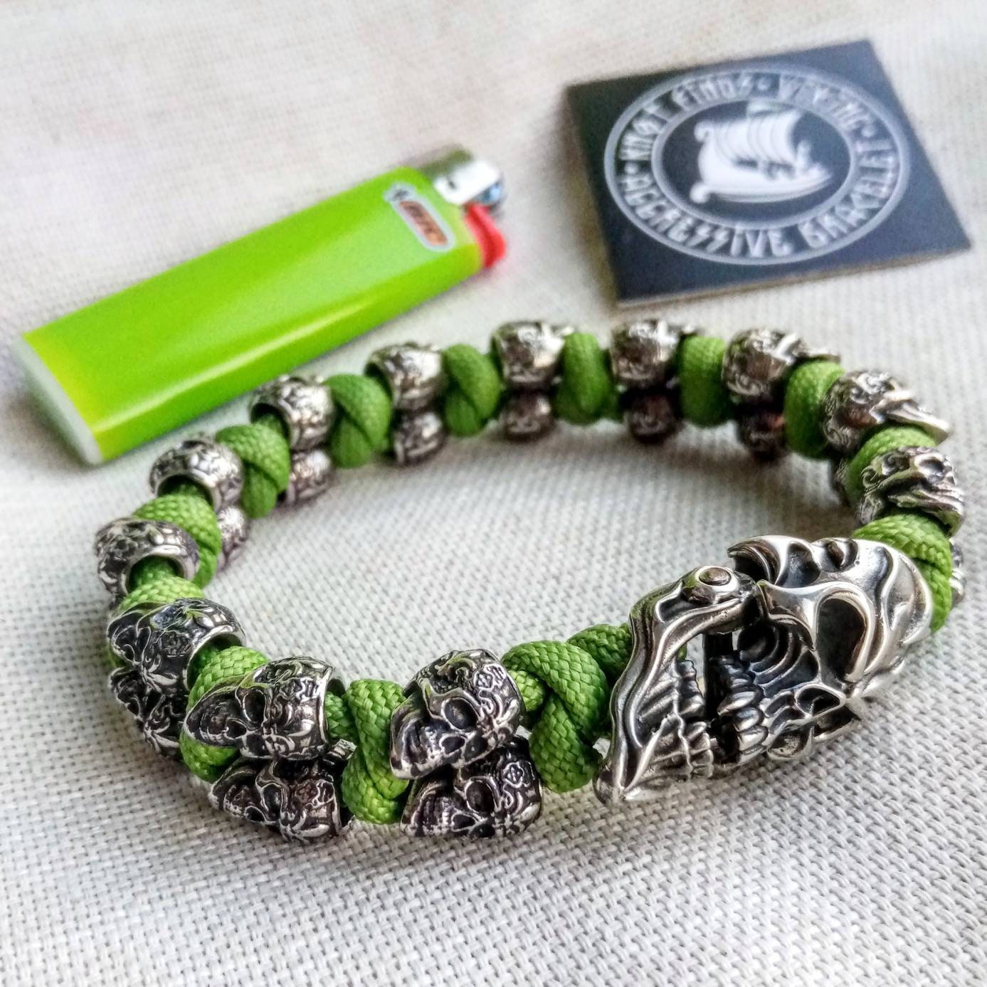 Paracord bracelet. Green mint Skull. Viking style. Scandinavian jewelry Gift for Halloween Aggressive bracelet with you for every day carry.