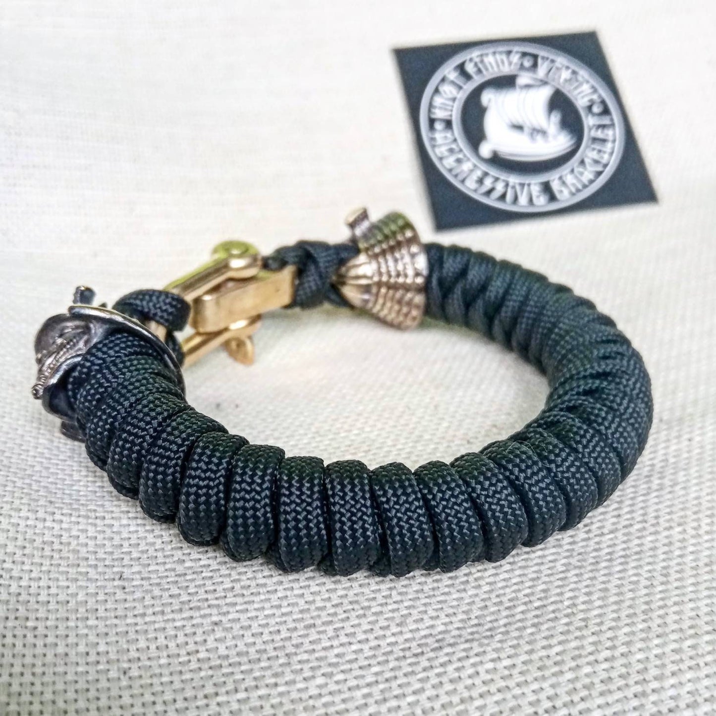 Black Paracord bracelet Samurai. Celtic knot. Paracord jewelry. Mens accessory.