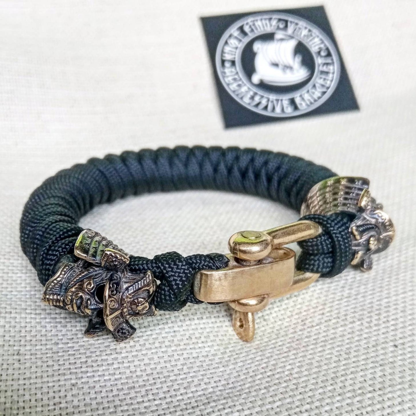 Black Paracord bracelet Samurai. Celtic knot. Paracord jewelry. Mens accessory.
