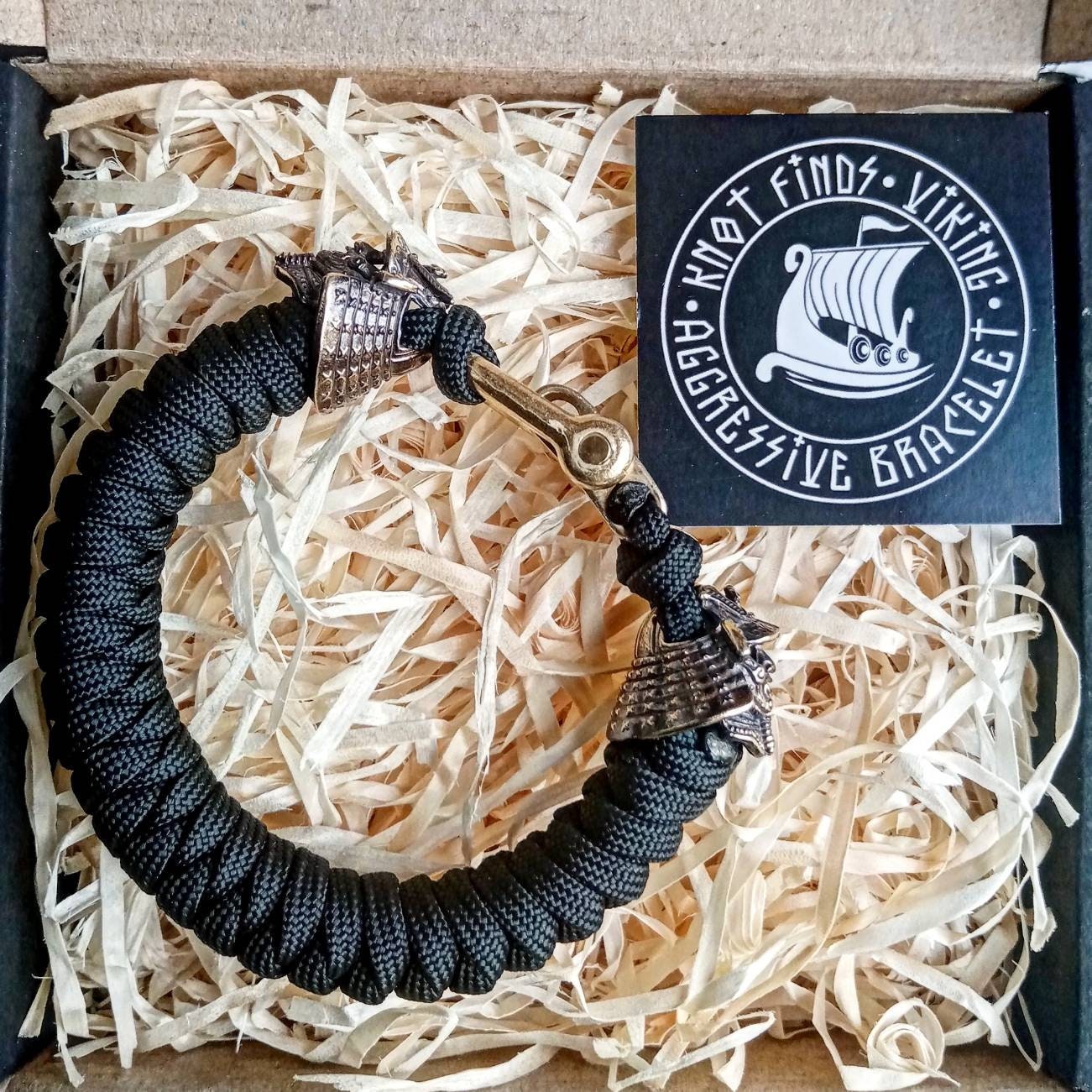 Black Paracord bracelet Samurai. Celtic knot. Paracord jewelry. Mens accessory.