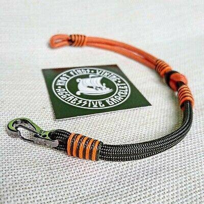 Climber bracelet. Bangle rope. Paracord carabiner bracelet. Adventure bracelet