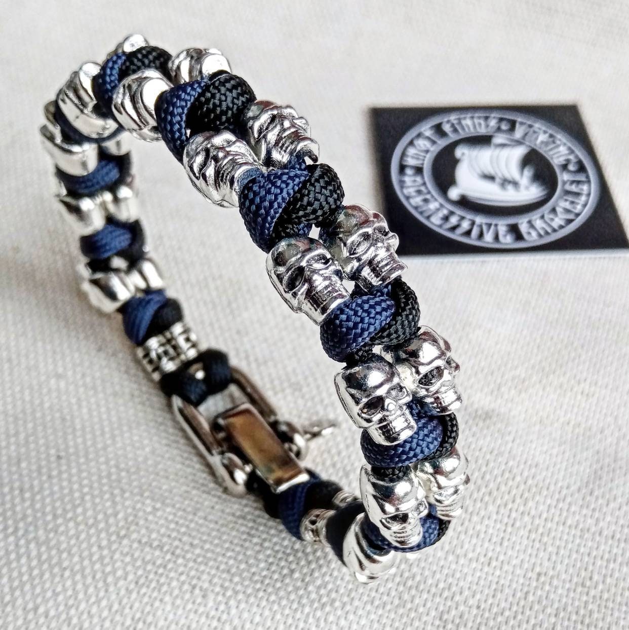 Skull paracord bracelet. Brutal style. Biker bangle. Halloween gift.