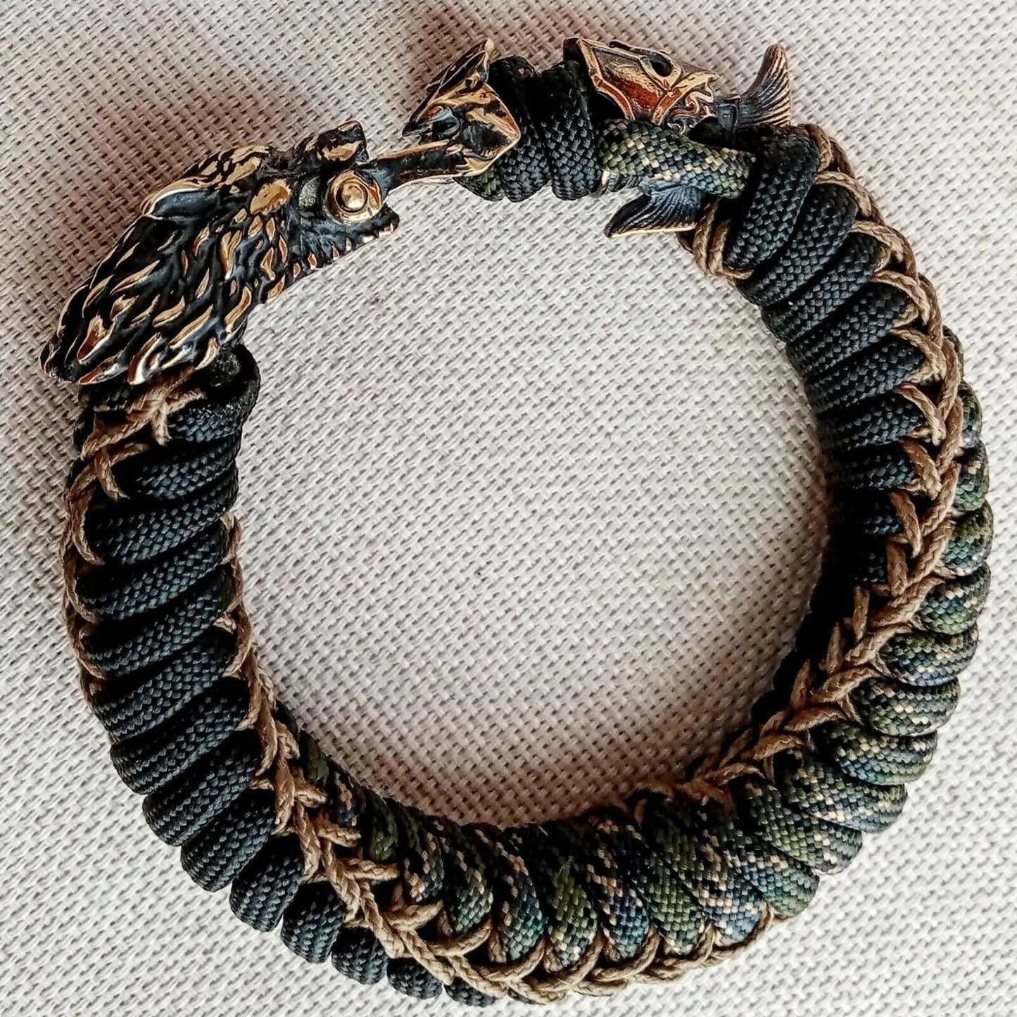 Paracord bracelet with beads "Wolf and Spartan". Men's style, a gift for tough men. Biker bracelet.