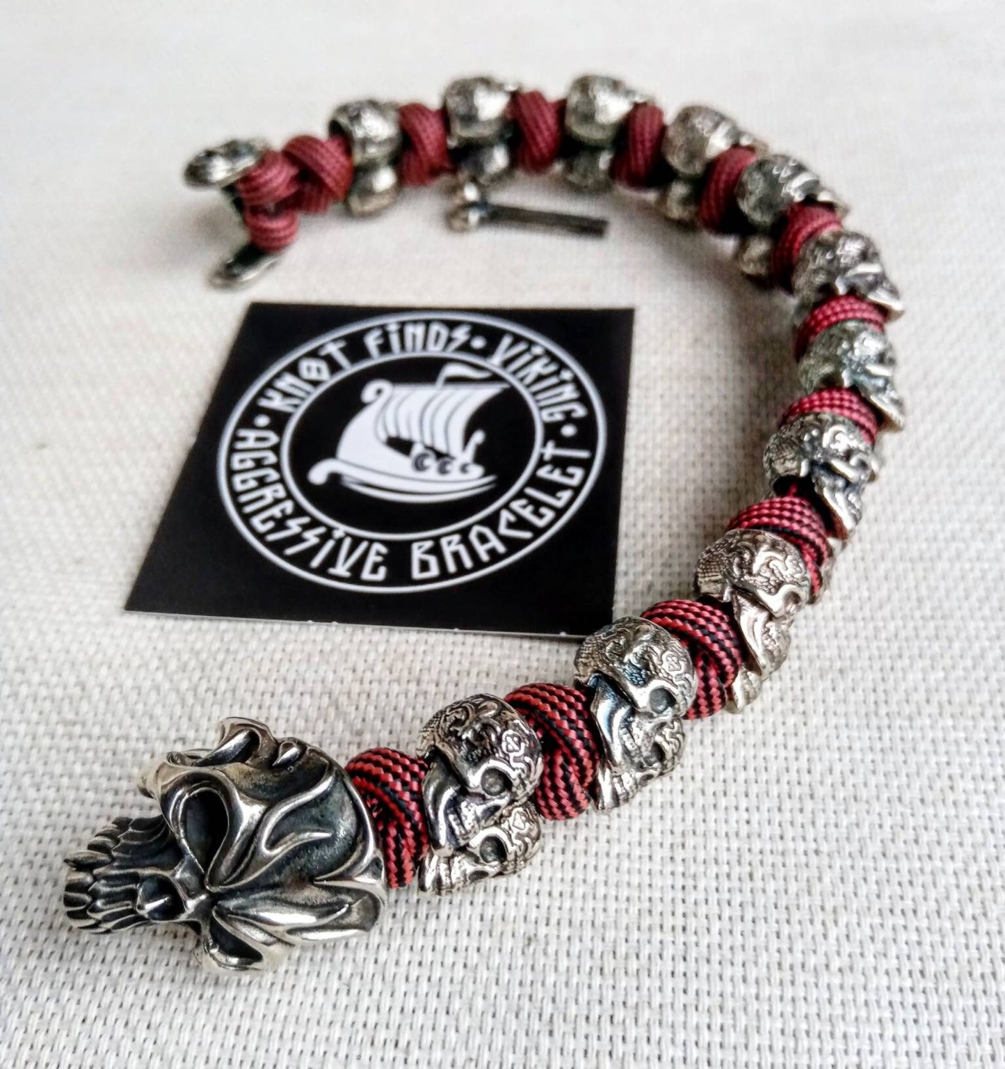 Skulls Bangle. Horror skull paracord bracelet. Biker bangle. A great brutal gift for men and women who prefer a brutal style and a symbol