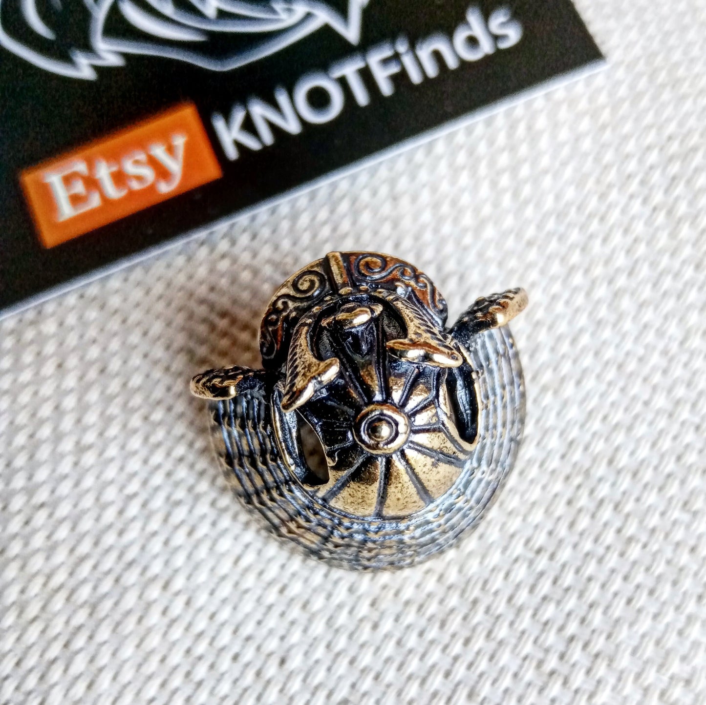 Bead for paracord, manual casting, Samurai helmet
