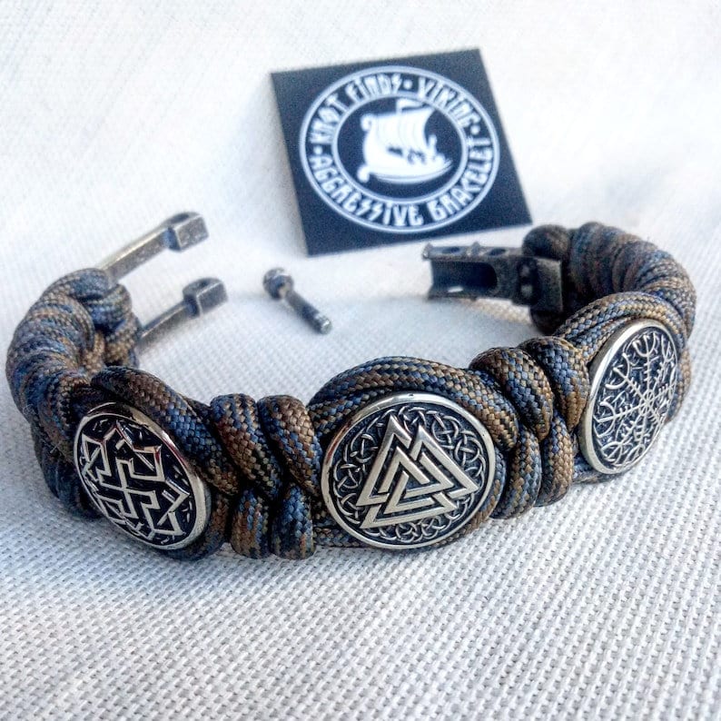 Set for weaving a bracelet from paracord. DIY gift. Do it yourself. Celtic bracelet VIKING PROTECTIVE amulet.