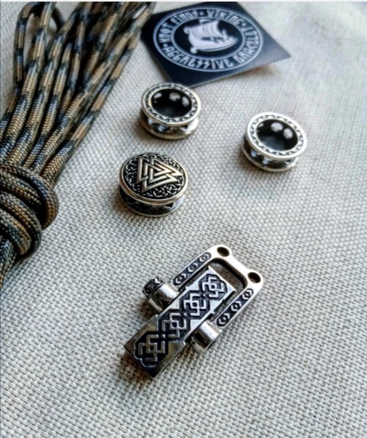Set for weaving a bracelet from paracord. DIY gift. Do it yourself. Celtic bracelet VIKING PROTECTIVE amulet.