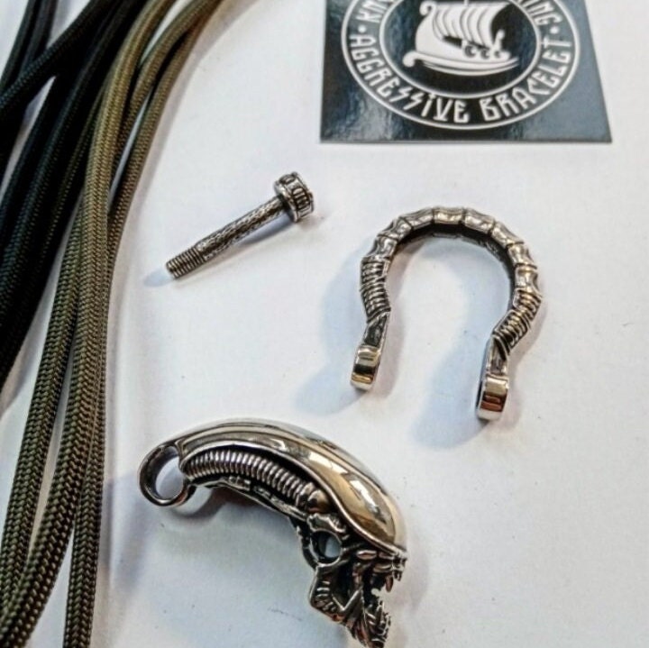 DIY gift. Do it yourself. Set for ALIEN bracelet. Paracord jewelry