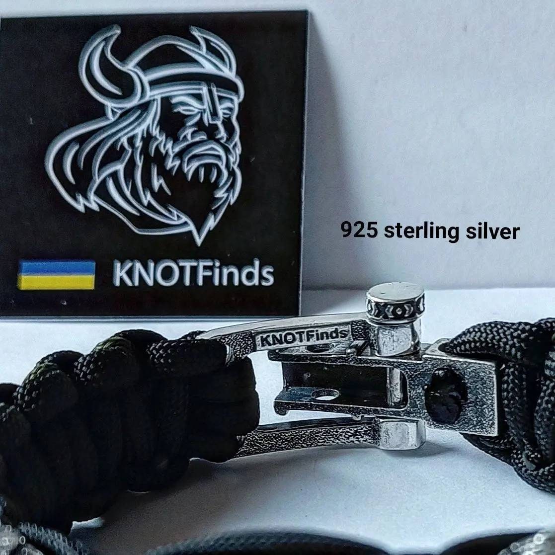 Paracord bracelet with beads "Wolf Head" and "Vegvisir". 925 Sterling silver. Norse mythology.