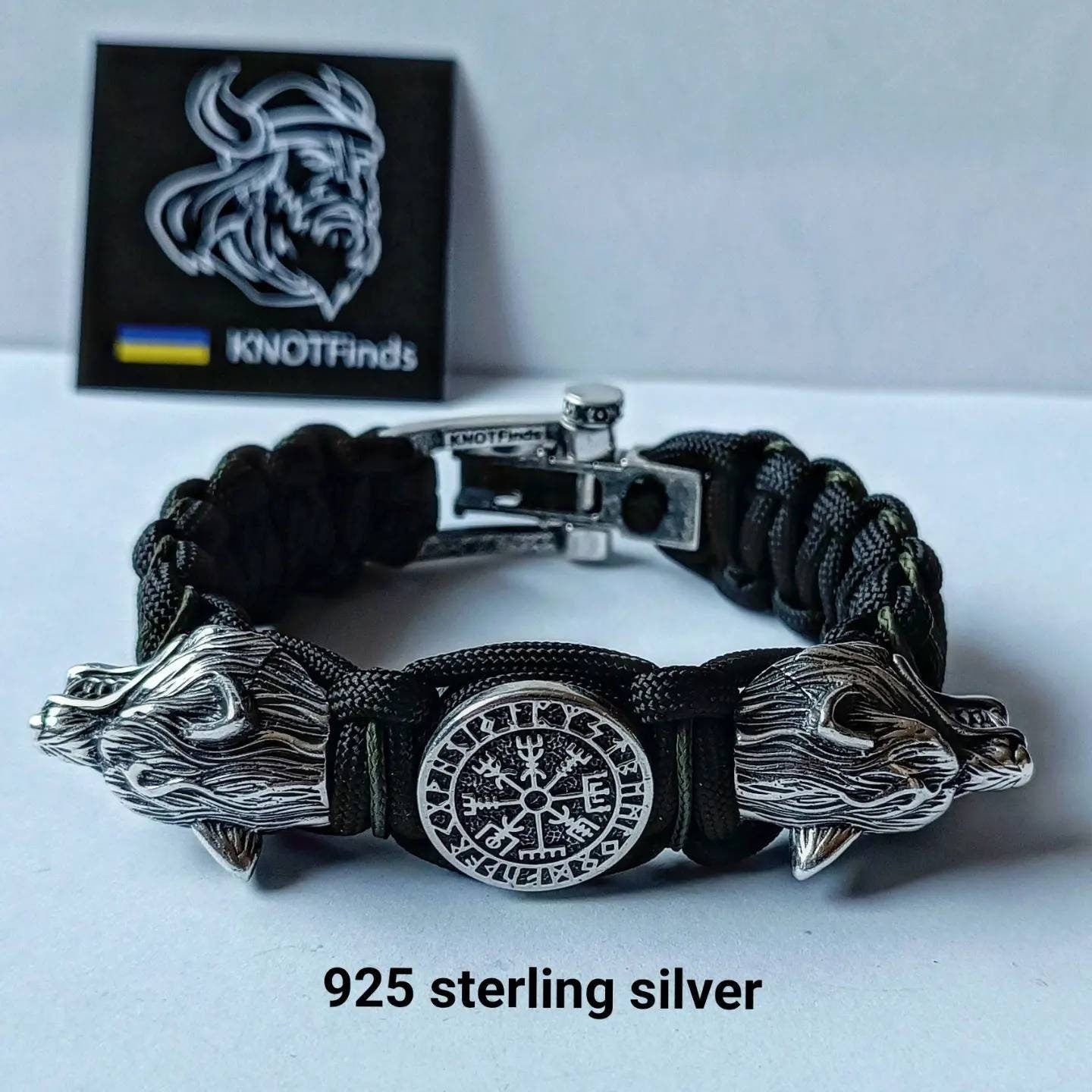 Paracord bracelet with beads "Wolf Head" and "Vegvisir". 925 Sterling silver. Norse mythology.