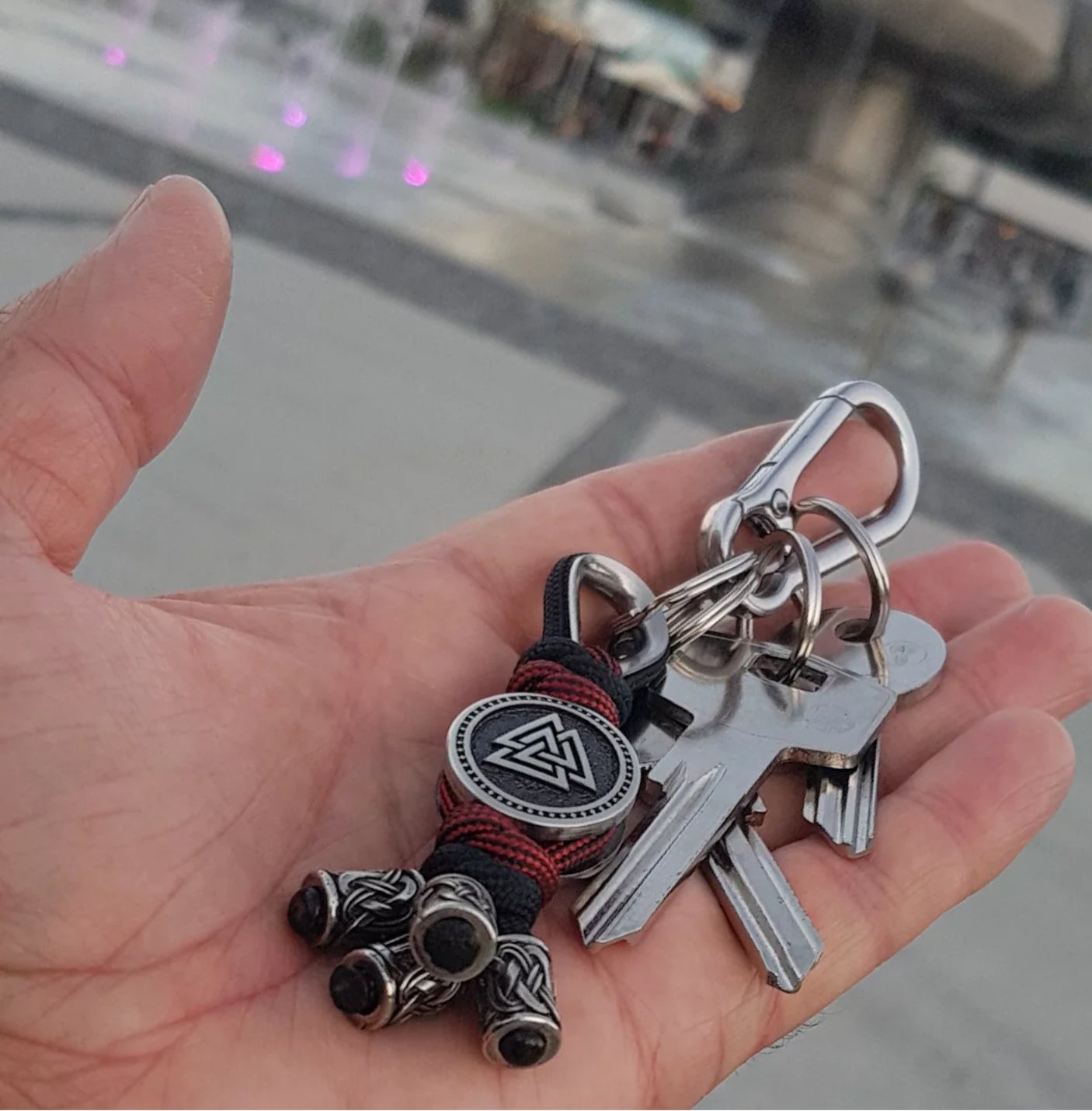 Handcrafted Stainless Steel Valknut Viking Symbol Keychain – A Unique Nordic/Heritage Gift