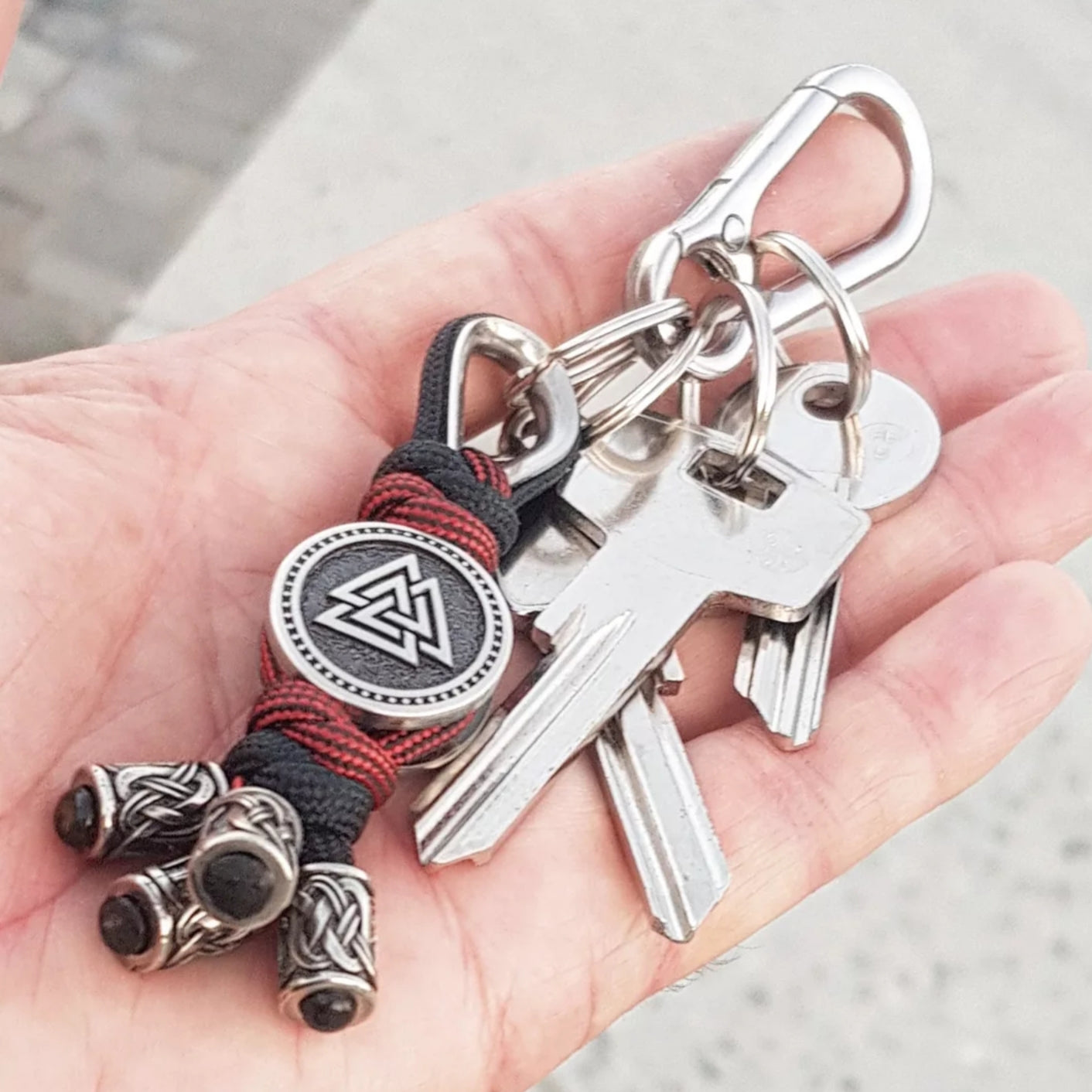 Handcrafted Stainless Steel Valknut Viking Symbol Keychain – A Unique Nordic/Heritage Gift