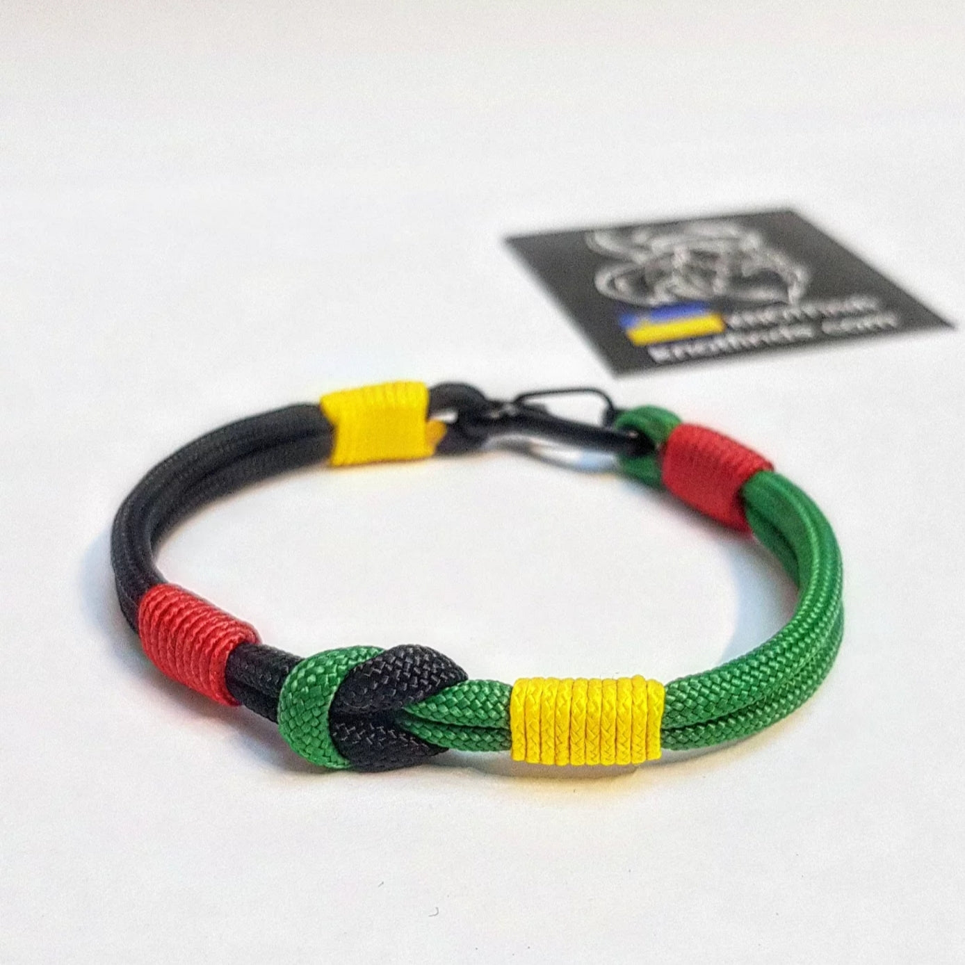 🇯🇲 Thin Reggae Bracelet – Rastafarian Paracord Bracelet with Carabiner | Jamaican Flag Colors | Unisex Handmade Jewelry | Waterproof & Durable