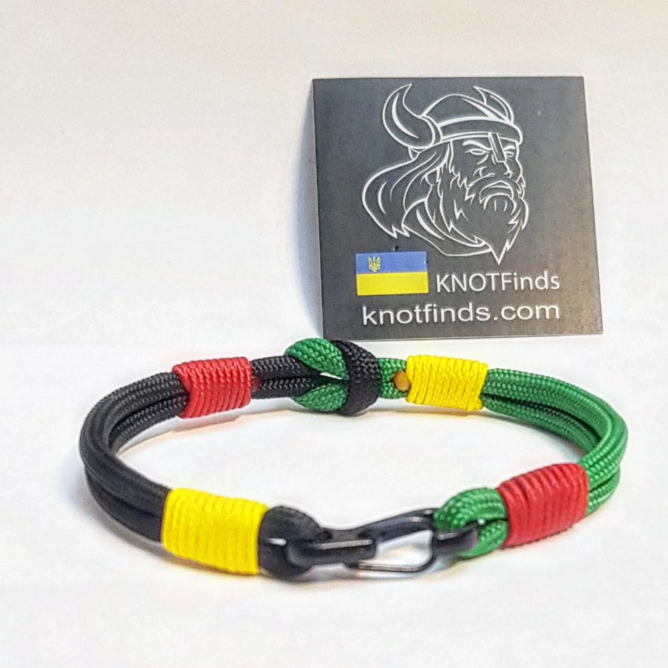 🇯🇲 Thin Reggae Bracelet – Rastafarian Paracord Bracelet with Carabiner | Jamaican Flag Colors | Unisex Handmade Jewelry | Waterproof & Durable