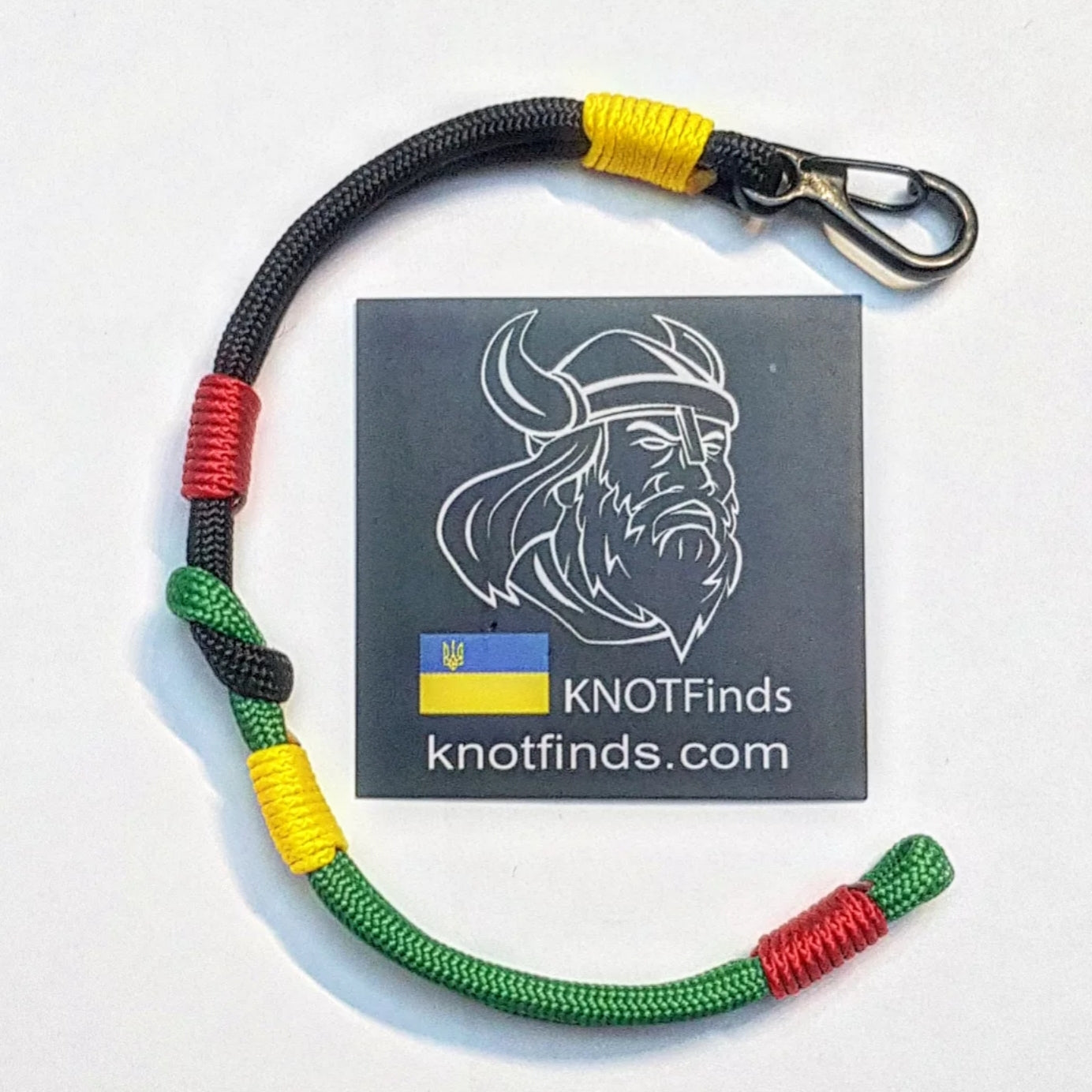 🇯🇲 Thin Reggae Bracelet – Rastafarian Paracord Bracelet with Carabiner | Jamaican Flag Colors | Unisex Handmade Jewelry | Waterproof & Durable