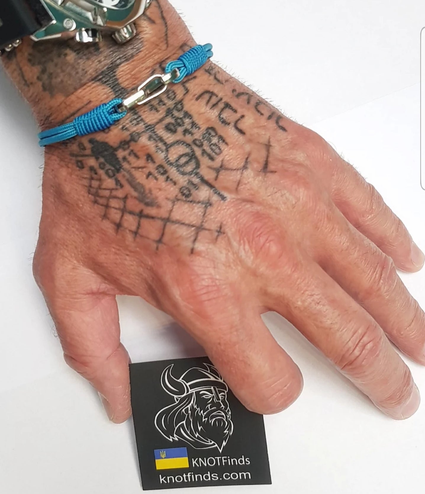 Skyline Solo – Ultra-Thin Sky Blue Paracord Bracelet | Minimalist Microcord Amulet