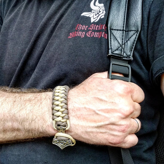 Viking bracelet / Thor's Hammer / Scandinavian jewelry / gift for him / paracord bracelet / parachute cord / viking cuff / biker bangle