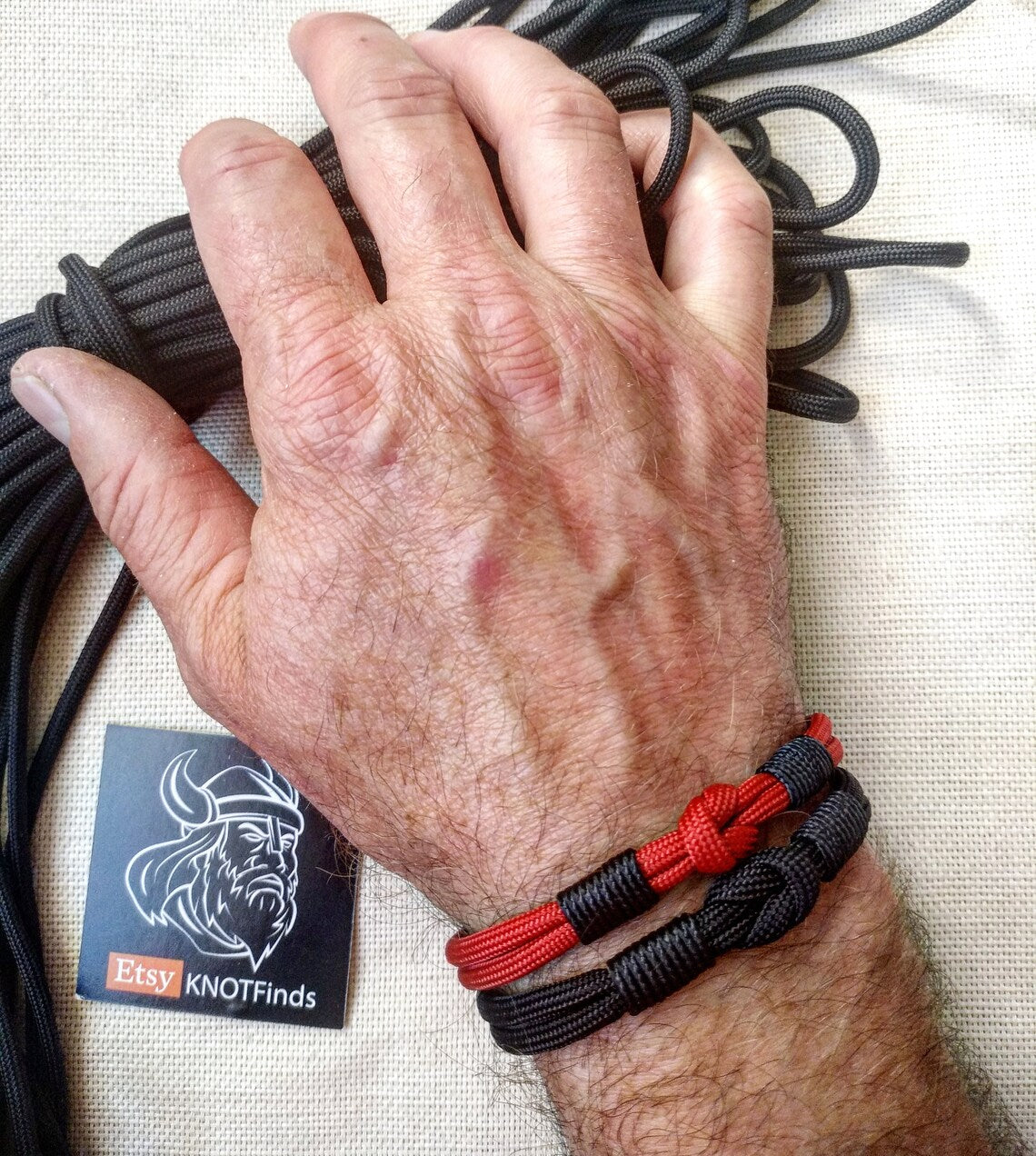 VAMPIRE paracord bracelet with a carabiner.  Made of parachute cord and celtic knots. Halloween gift.