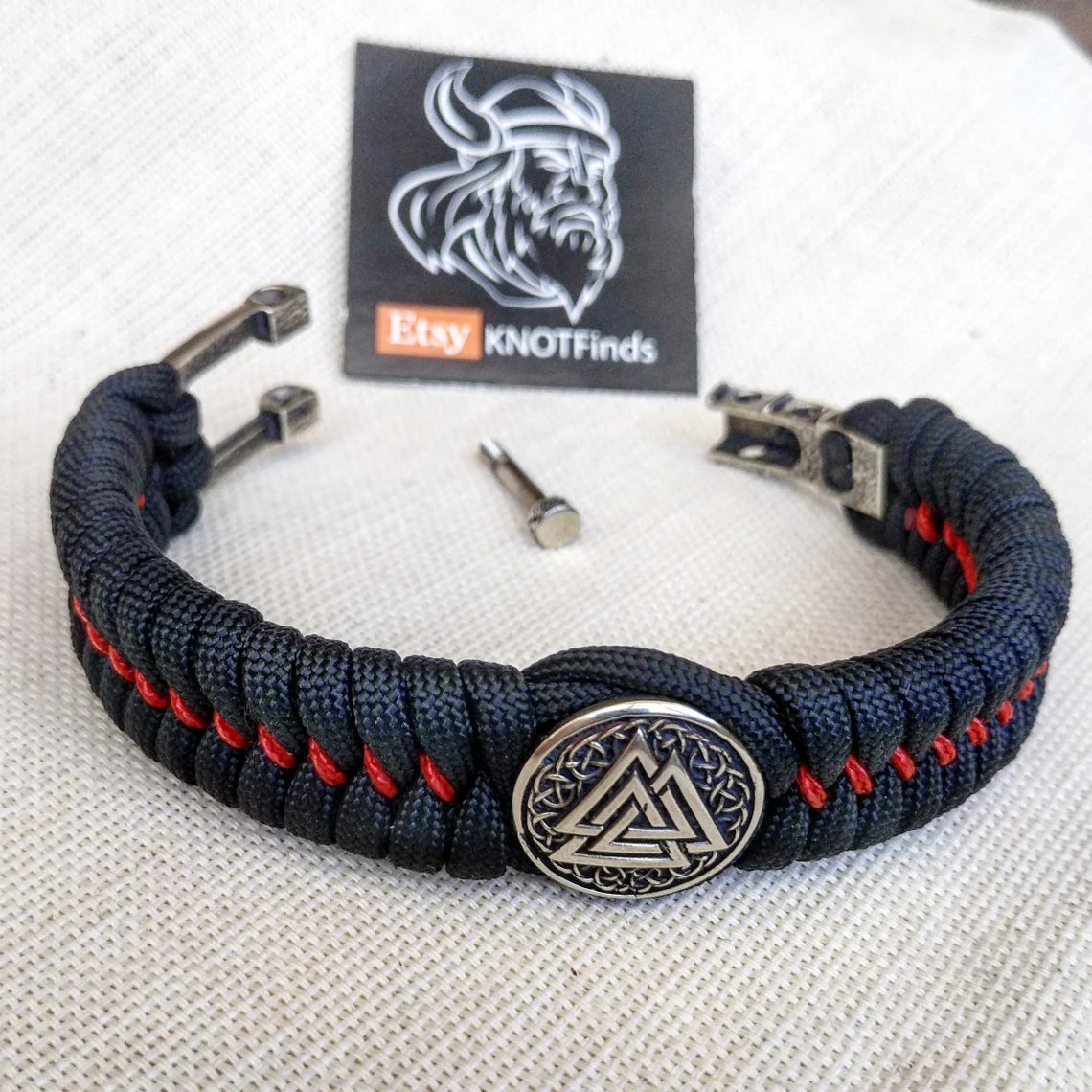 Nordic paracord bangle "VALKNUT". The original brutal bracelet made of Celtic knots and beads. Viking style.