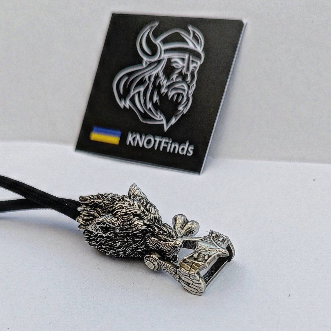 Steel paracord WOLF HEAD shackle. Beads for paracord weaving, viking style. viking jewelry, manual casting