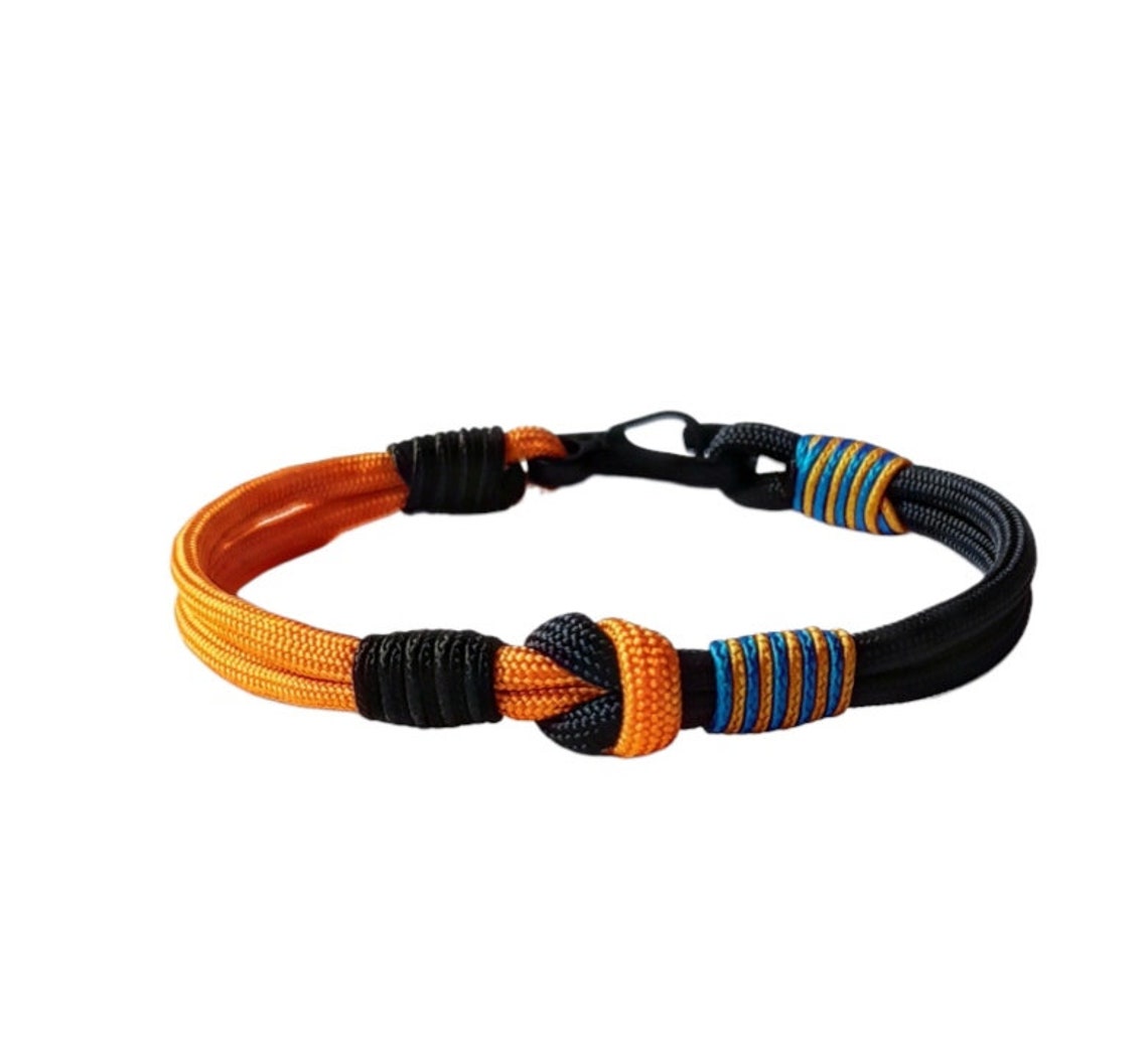 Thin paracord bracelet. Skydiving bangle. Street style. Surfer bracelet. Summer bangle. Beach accessory.