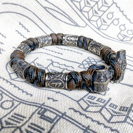 Viking bracelet / Thor's Hammer / Scandinavian jewelry / gift for him / paracord bracelet / parachute cord / viking cuff / biker bangle