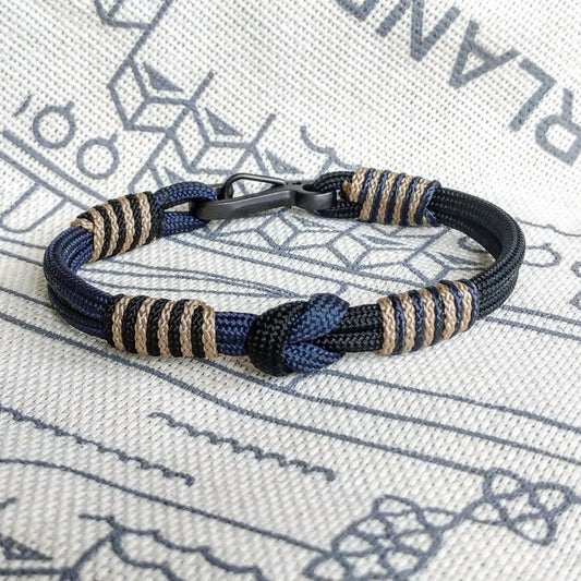 Viking bracelet / carbine bracelet / Scandinavian jewelry / gift for him / paracord bracelet / parachute cord / viking cuff / biker bangle