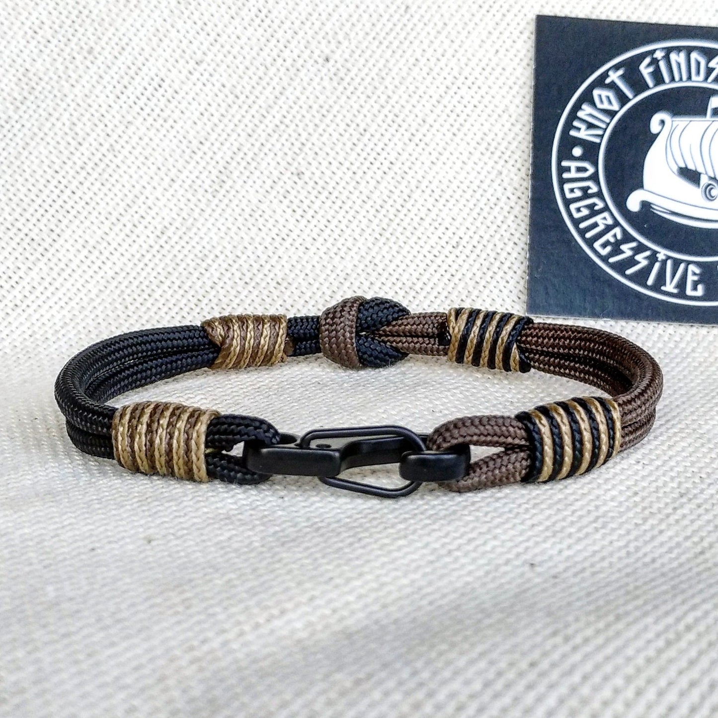 Israel solidarity bracelet. Thin paracord bracelet with a carbine. Isr –  KNOT-finds