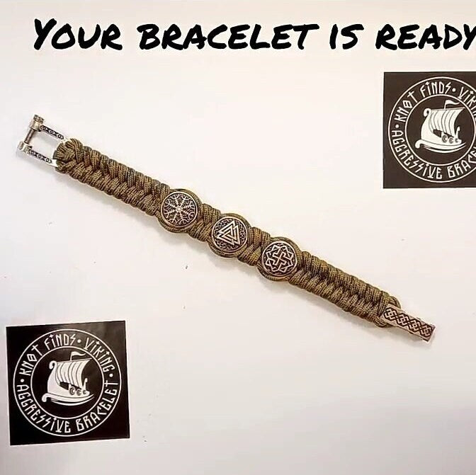 Tutorials weaving paracord bracelet. Viking protective amulet.  Instructions for creating a bracelet with your own hands.