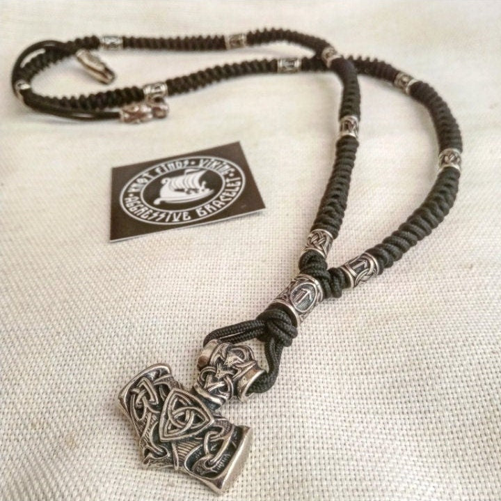 Mjöllnir black necklace. Paracord jewelry. Viking style. Mens accessories. Thor's Hammer pendant.