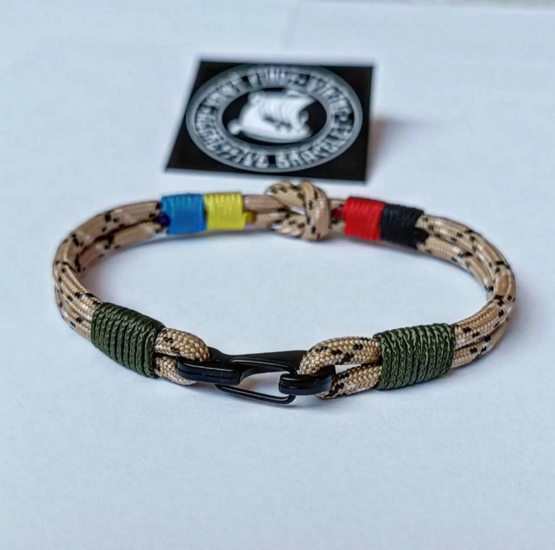UA tactical bracelet, paracord bracelet. Ukrainian symbol. Glory to Ukraine. Bracelet for men.