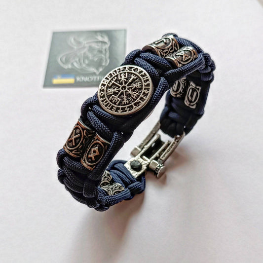 Runic paracord bracelet.Vegvisir symbol. Viking style. Norse mythology.
